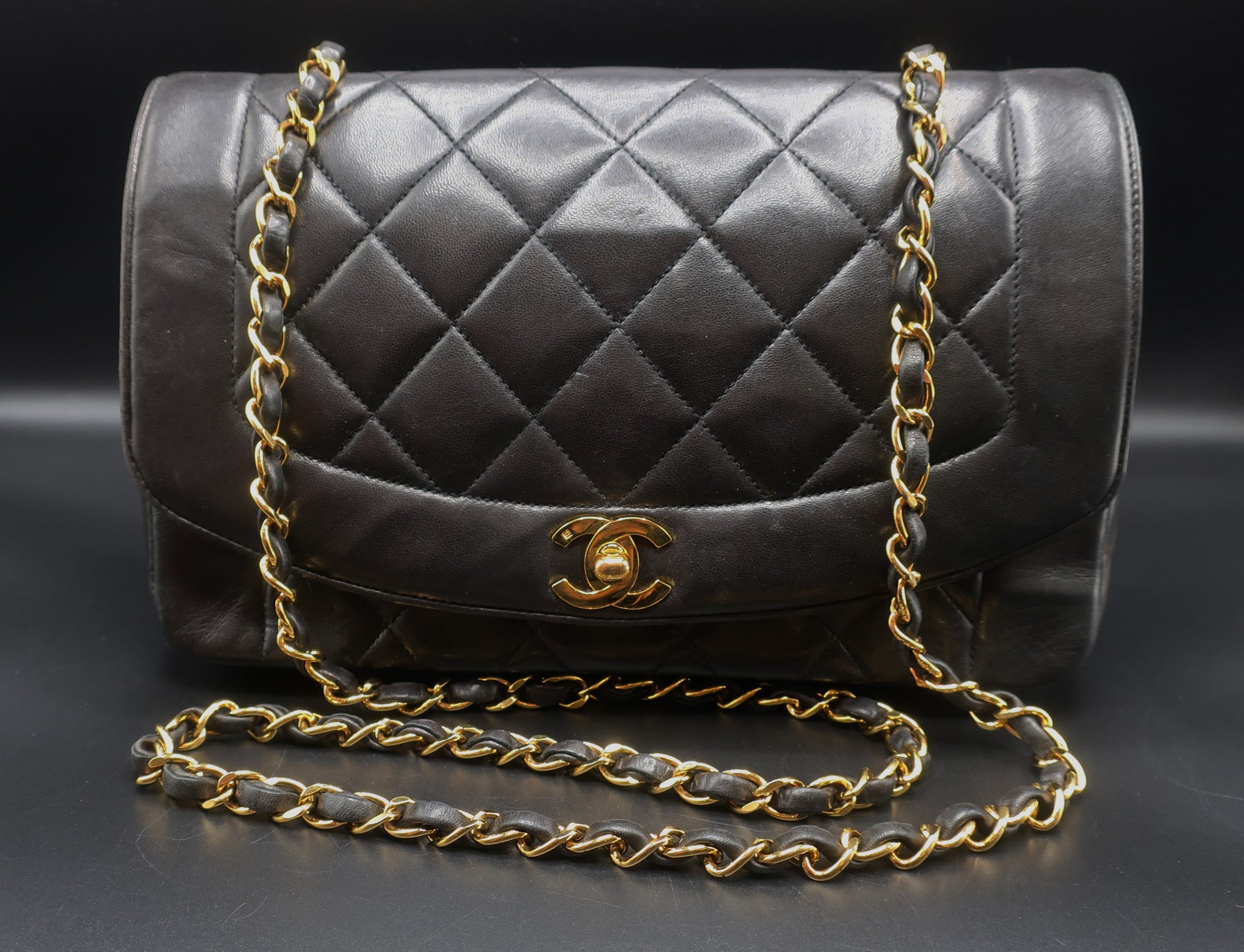Chanel Vintage Quilted Diana Flap Bag Dark Beige Caviar  ＬＯＶＥＬＯＴＳＬＵＸＵＲＹ
